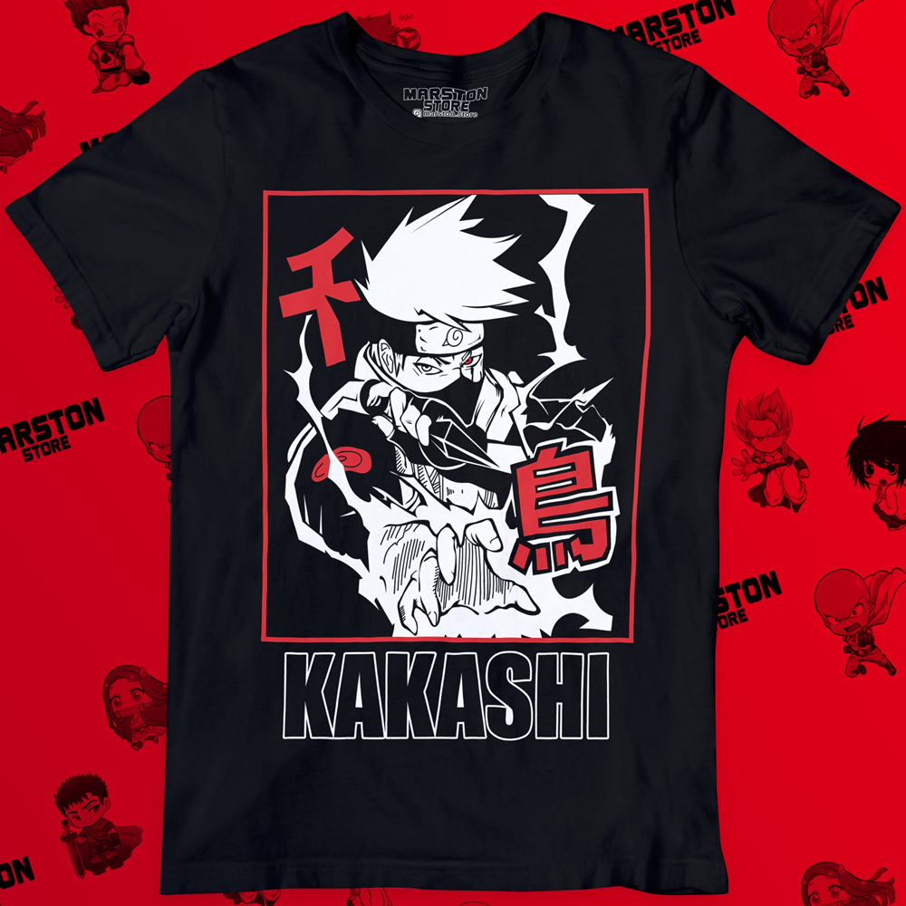 Polera negra Naruto con diseño de Kakashi Hatake