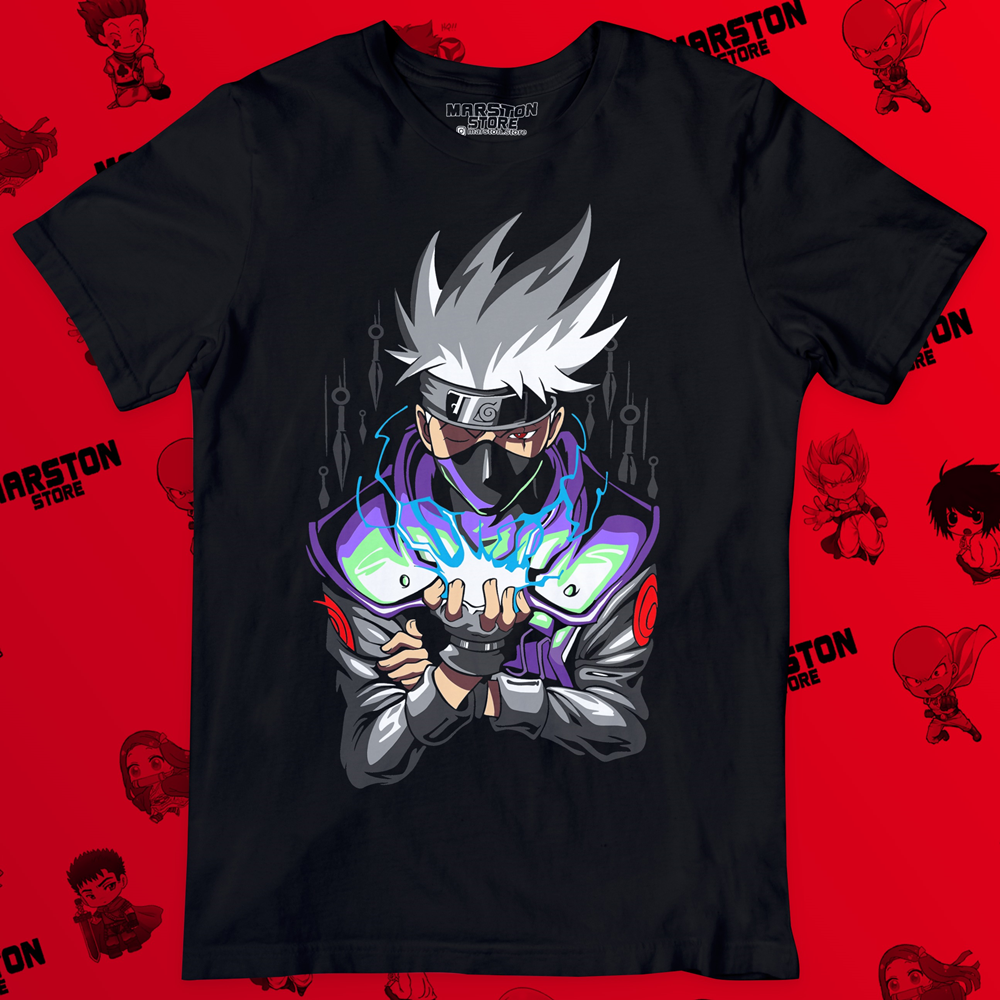 Polera negra Naruto con diseño de Kakashi Hatake