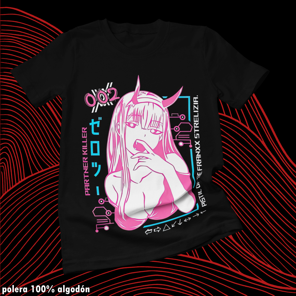 Polera negra de Darling in the Franxx con Zero Two