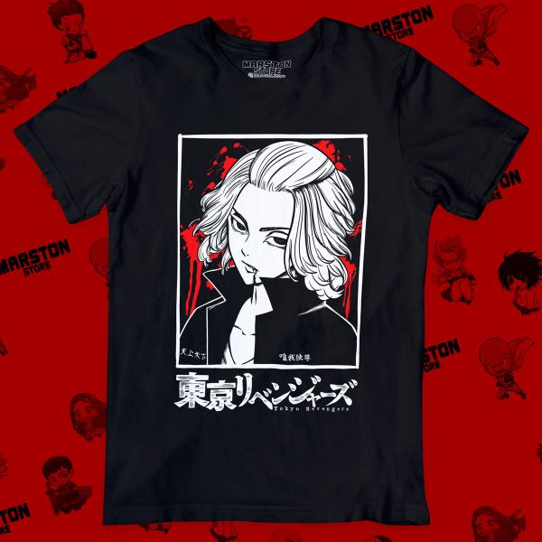Polera negra de Tokyo Revengers con Manjiro Sano (Mikey)