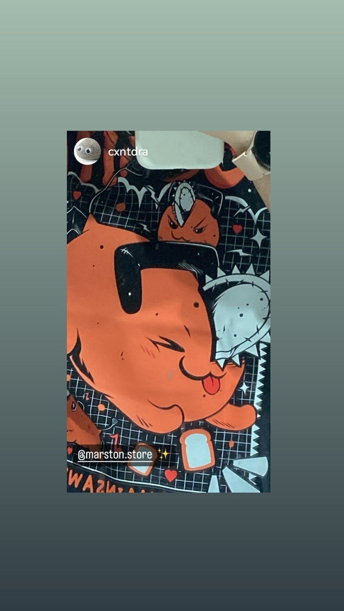 Foto real de cliente - Polera Chainsaw man - Pochita
