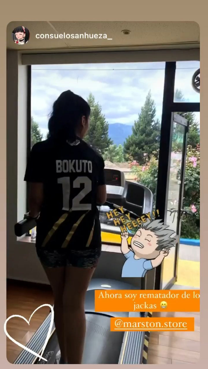 Foto real de cliente - Polera Haikyuu - MSBY Black Jackals - Bokuto
