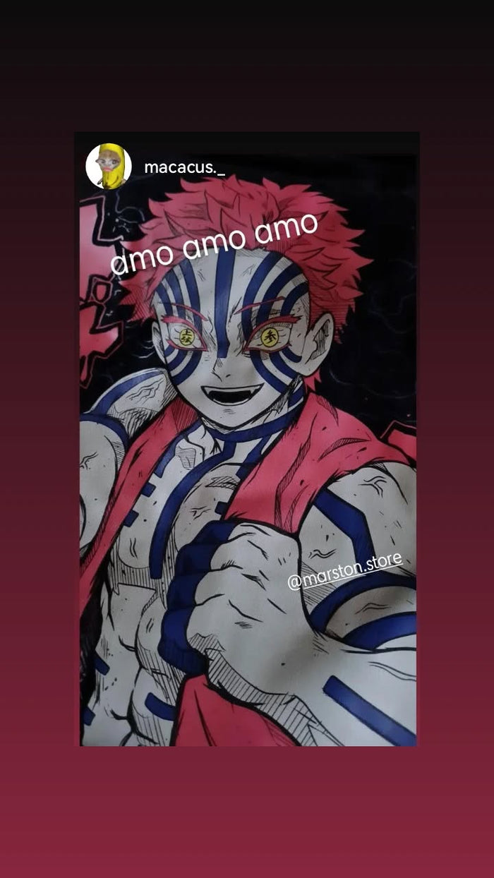 Foto real de cliente - Polera Kimetsu no Yaiba - Akaza