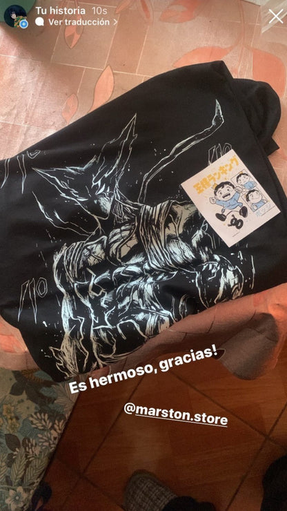 Foto de cliente Marston Store con estampado de Garou de One Punch Man