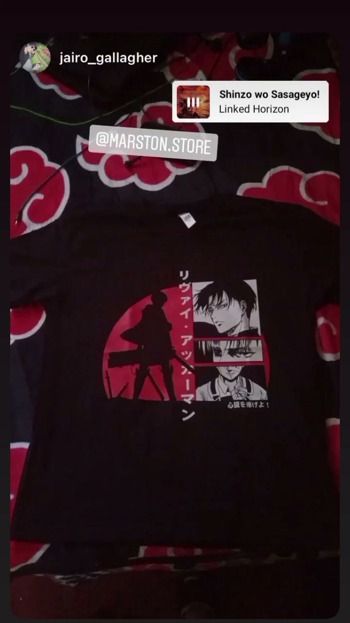 Foto real de cliente - Polera Shingeki no Kyojin  - Levi Ackerman