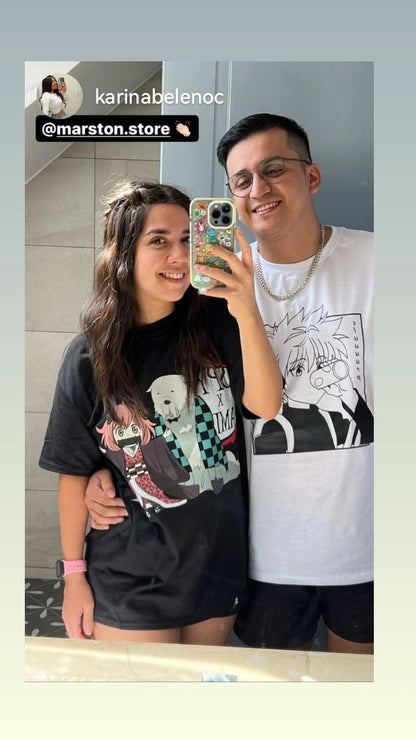 Foto real de clientes con polera Spy x Family Anya