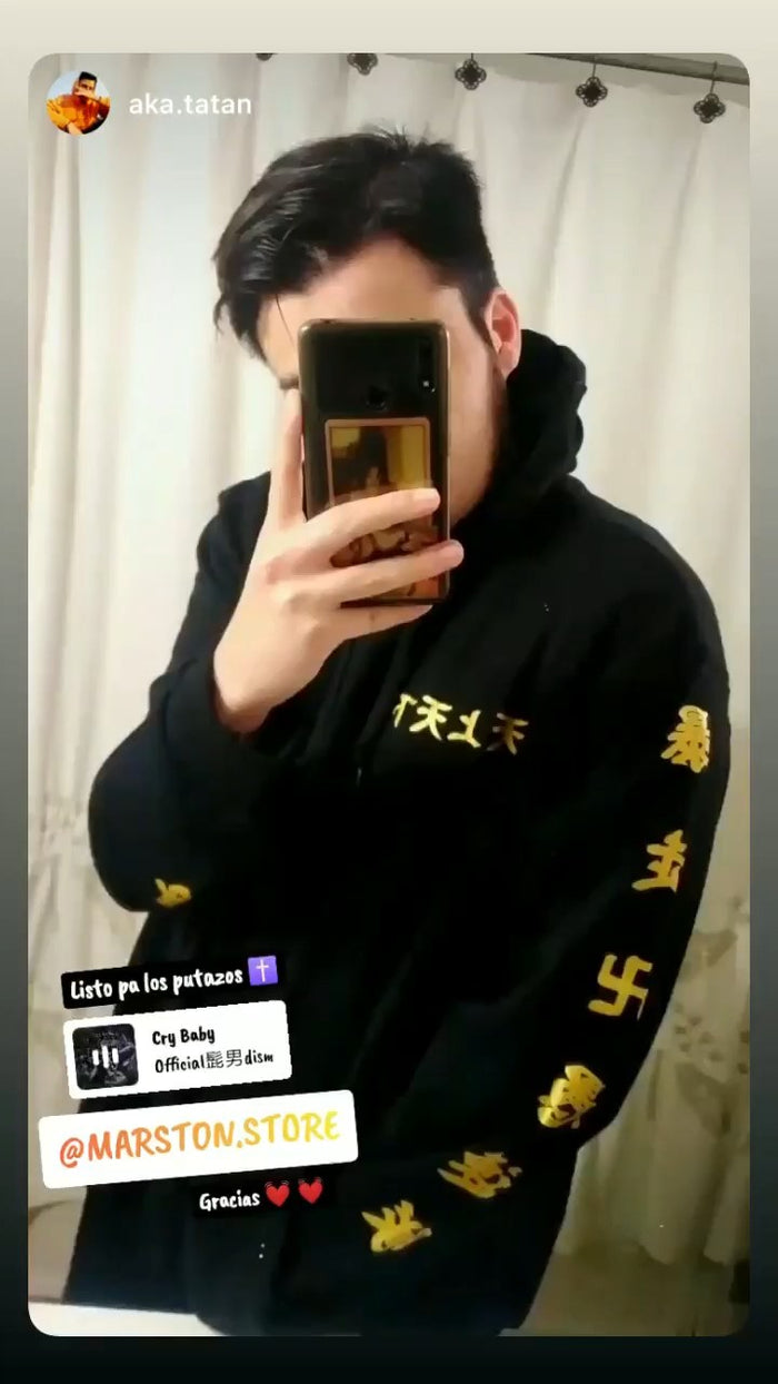 Foto real de cliente - Polerón Tokyo Revengers - Uniforme Tokyo Manji Gang