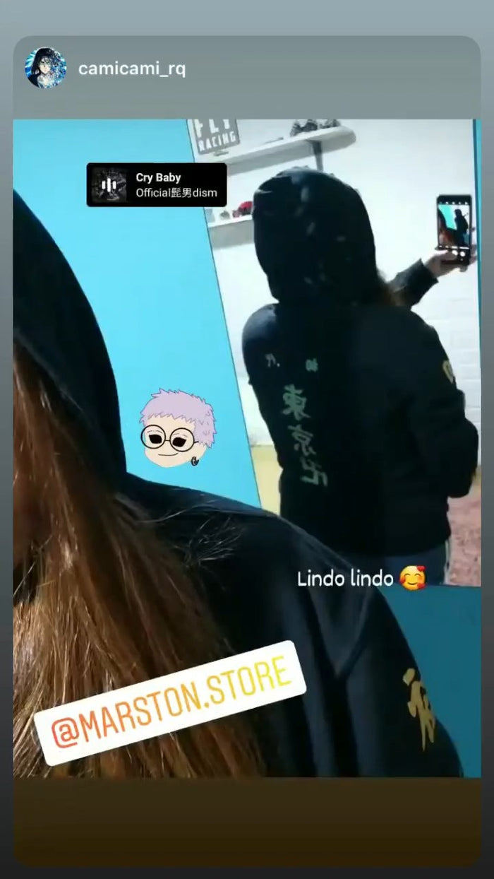 Foto real de cliente - Polerón Tokyo Revengers - Uniforme Tokyo Manji Gang