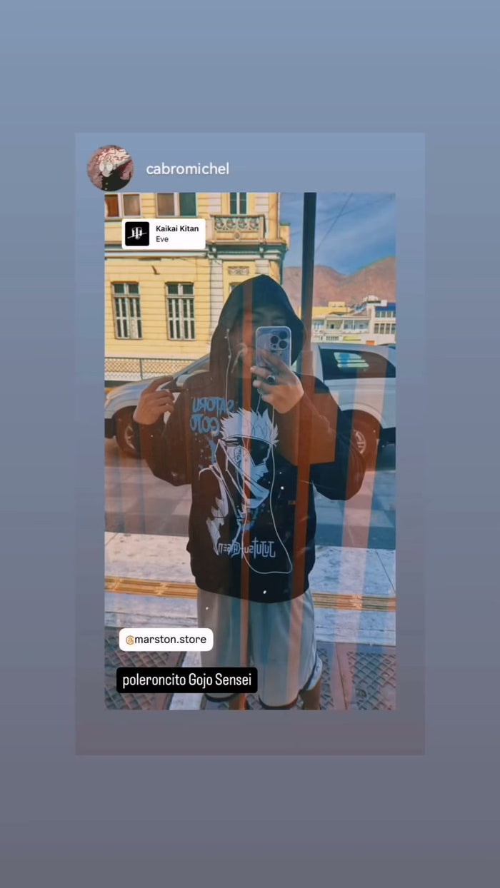 Foto real de cliente - Polera Jujutsu Kaisen - Satoru Gojo