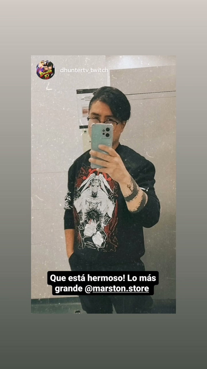 Foto real de cliente - Polera Jujutsu Kaisen - Megumi Fushiguro - Mahoraga