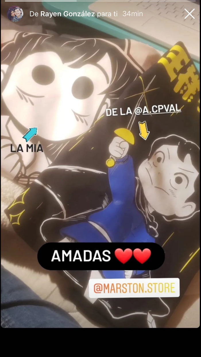 Foto real de cliente - Polera Komi-san wa Komyushou Desu