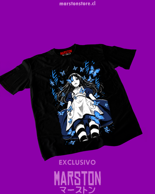 Polera negra con diseño de Alice: Madness Returns