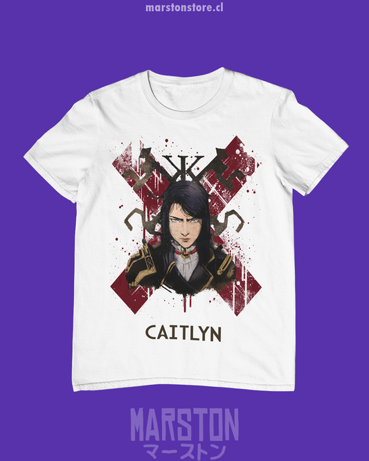 Polera blanca de Arcane con Caitlyn Kiramman