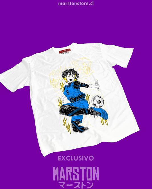 Polera blanca de Blue Lock con Meguru Bachira