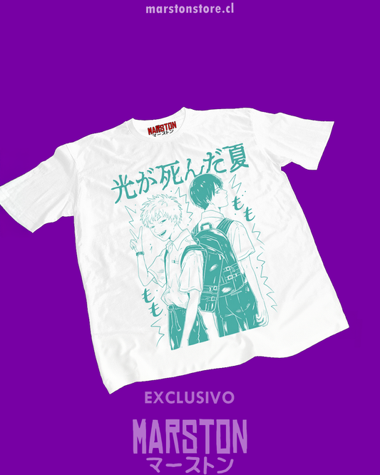 Polera blanca de Hikaru ga Shinda Natsu