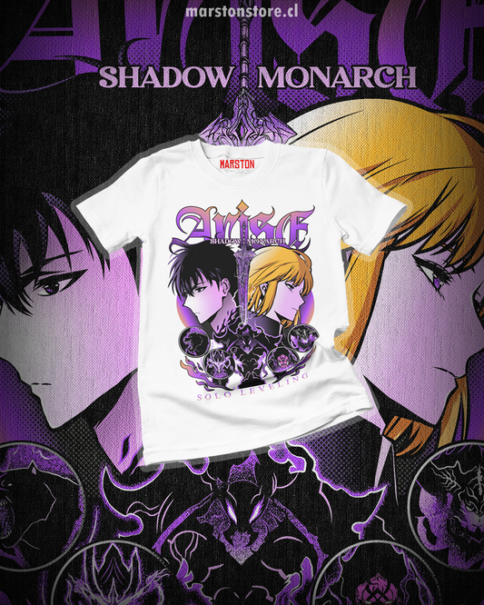 Polera blanca de Solo Leveling con diseño anime