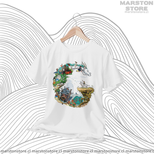 Polera blanca de Studio Ghibli con diseño anime