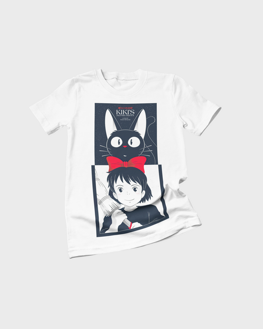 Polera blanca de Studio Ghibli: Kiki's Delivery Service (Majo no Takkyubin) con Kiki