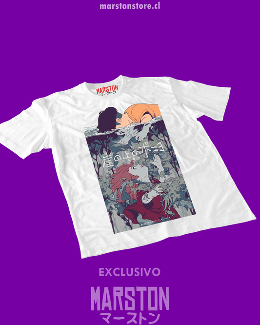 Polera blanca de Studio Ghibli con diseño de Ponyo