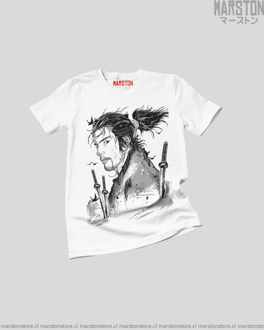 Polera blanca de Vagabond con Miyamoto Musashi