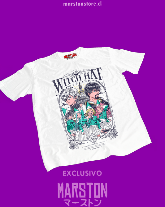 Polera blanca de Witch Hat Atelier