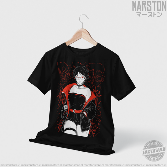 Polera negra Boruto: Naruto Next Generations con diseño de Sarada Uchiha