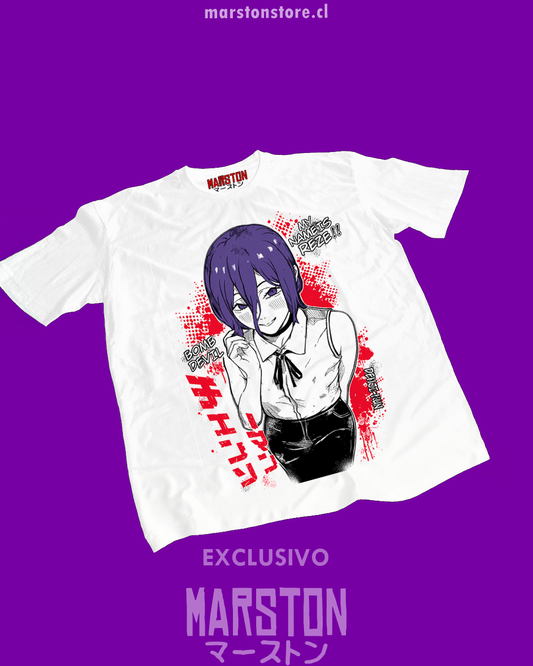 Polera blanca Chainsaw Man con diseño de Reze
