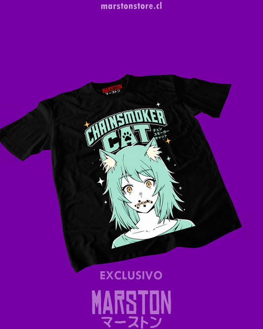 Polera negra Chainsmoker Cat con diseño de Aruko Sakai