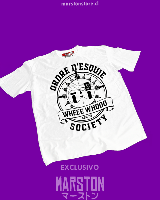 Polera blanca Clair Obscur: Expedition 33 con diseño de Esquie