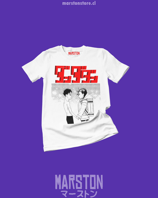 Polera con diseño de Dandadan