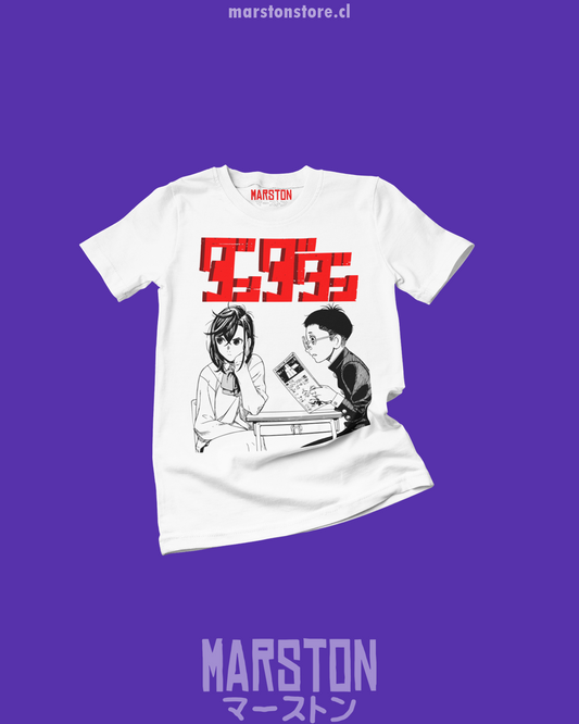 Polera con diseño de Dandadan
