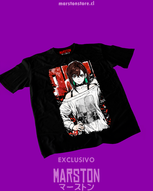 Polera negra Dandadan con diseño de Momo Ayase