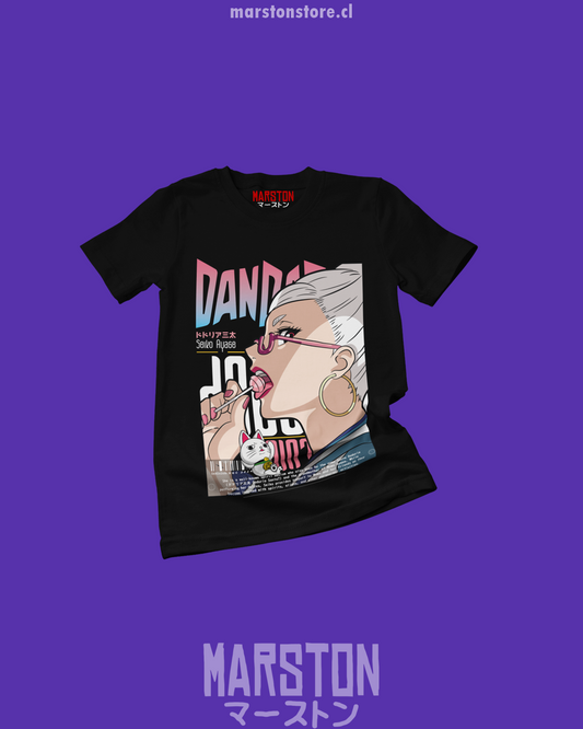 Polera negra con diseño de Dandadan