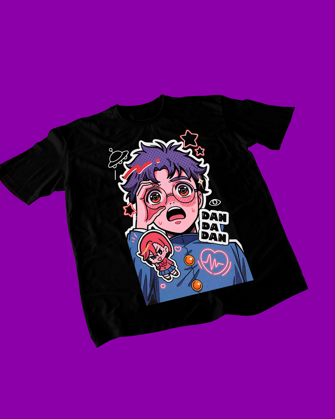 Polera negra Dandadan con diseño de Okarun