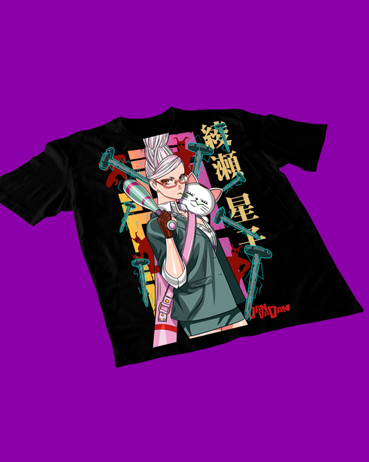 Polera negra Dandadan con diseño de Seiko Ayase