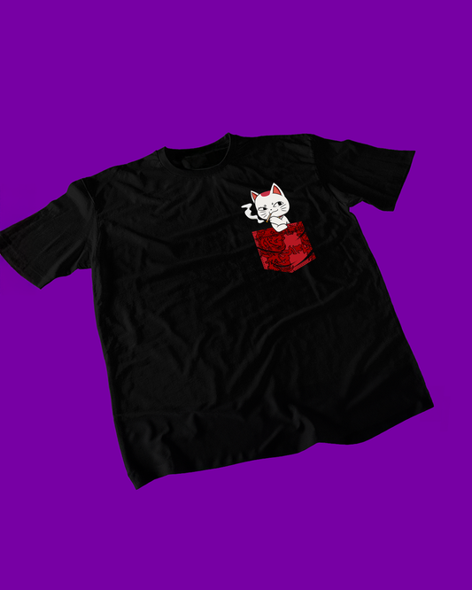 Polera negra Dandadan con diseño de bolsillo de Turbo Abuela