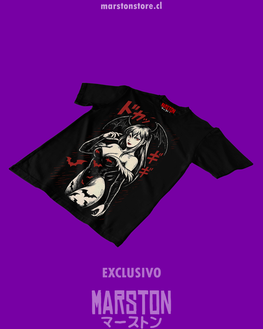 Polera negra Darkstalkers con diseño de Morrigan Aensland