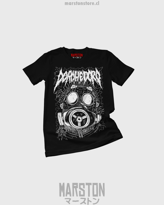 Polera negra Dorohedoro con diseño de Kaiman