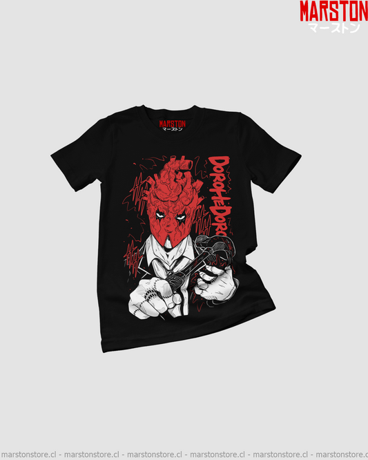 Polera negra Dorohedoro con diseño de Shin