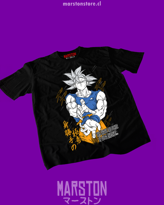 Polera negra Dragon Ball Super con Goku Ultra Instinto