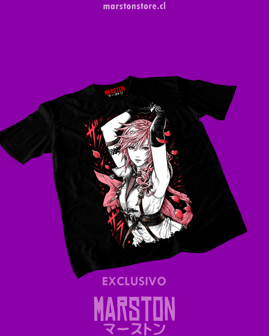 Polera negra Final Fantasy XIII con diseño de Lightning