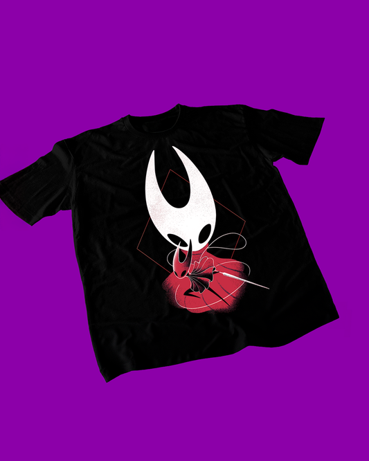 Polera negra Hollow Knight: Silksong con diseño de Hornet