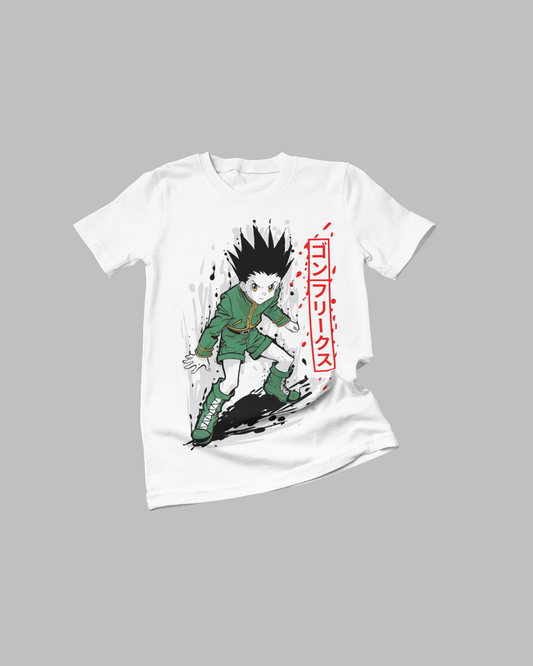 Polera blanca Hunter x Hunter con diseño de Gon Freecss