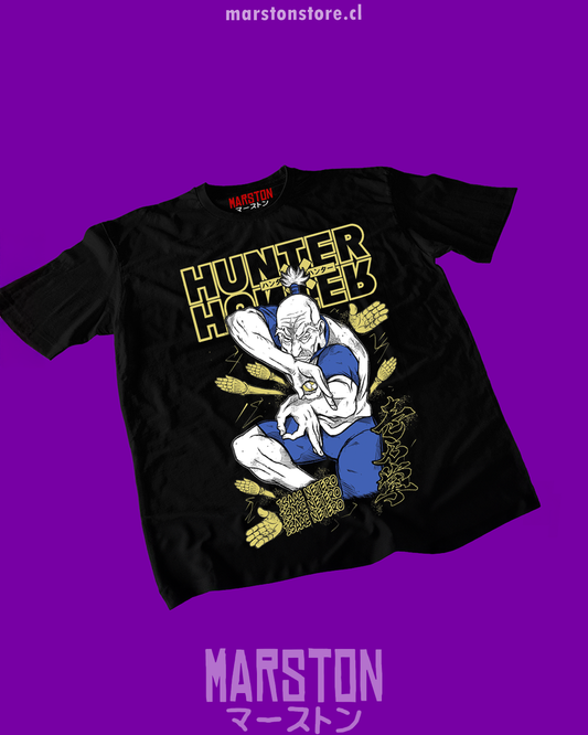 Polera negra Hunter x Hunter con diseño de Isaac Netero