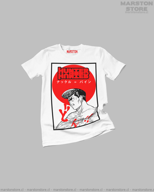 Polera blanca Hunter x Hunter con diseño de Knuckle Bine
