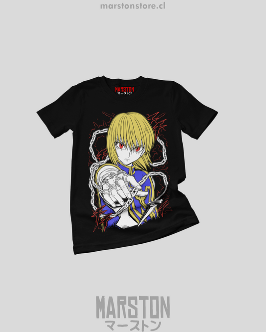 Polera negra Hunter x Hunter con diseño de Kurapika