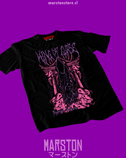 Polera negra Jujutsu Kaisen con diseño del dedo de Ryomen Sukuna