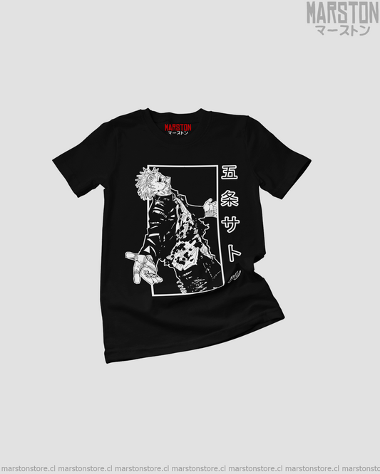 Polera negra Jujutsu Kaisen con diseño de Satoru Gojo