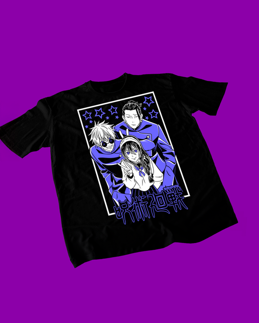 Polera negra Jujutsu Kaisen con Satoru Gojo, Suguru Geto y Riko Amanai