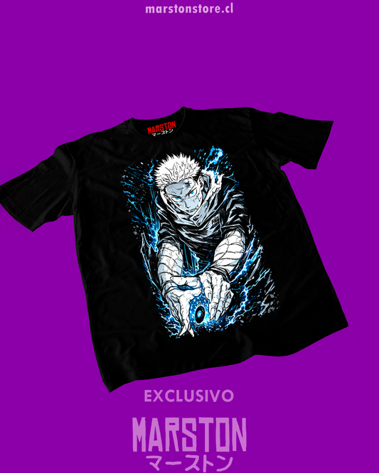 Polera negra Jujutsu Kaisen con diseño de Yuji Itadori